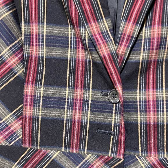 Cato Sz 12 Women’s Navy and Burgundy Plaid‎ Blazer Jacket - Picture 3 of 5